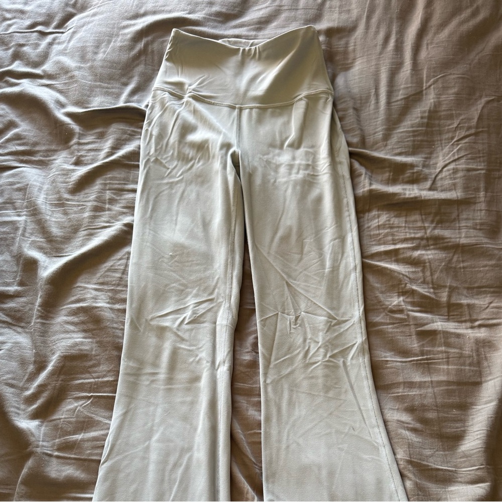 Lululemon Athletica Light Grey Align Yoga Pants